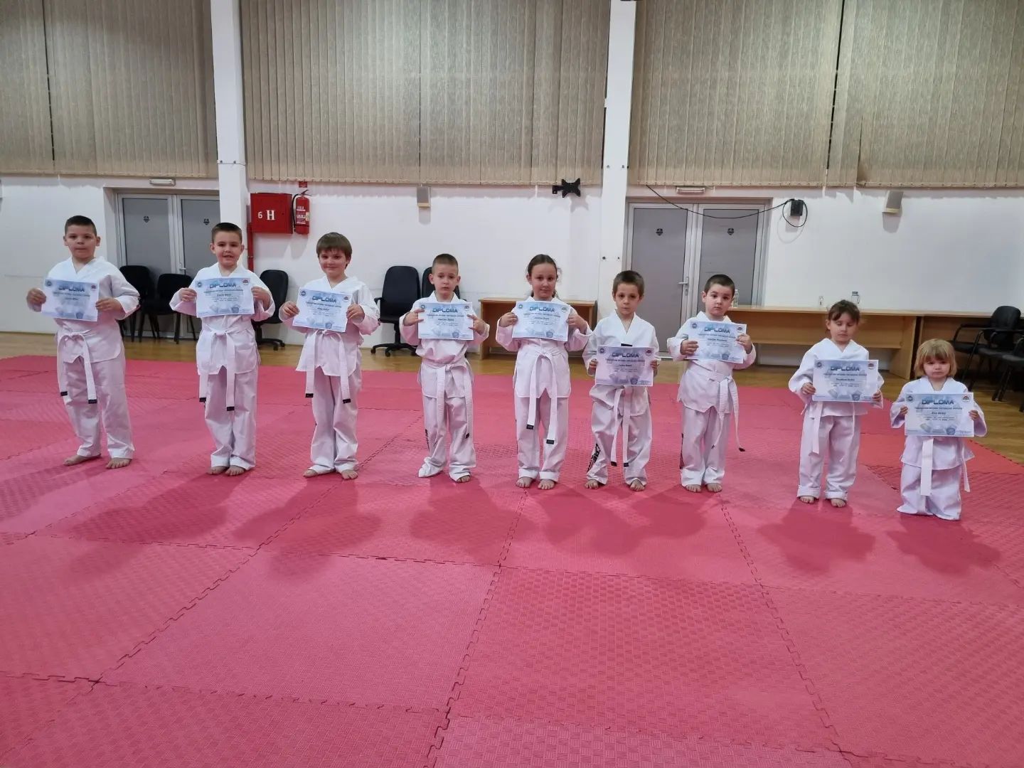 ZAVRŠEN PRVI ISPIT ZA POČETNA TEKVONDO ZVANJA U STANARIMA 2023