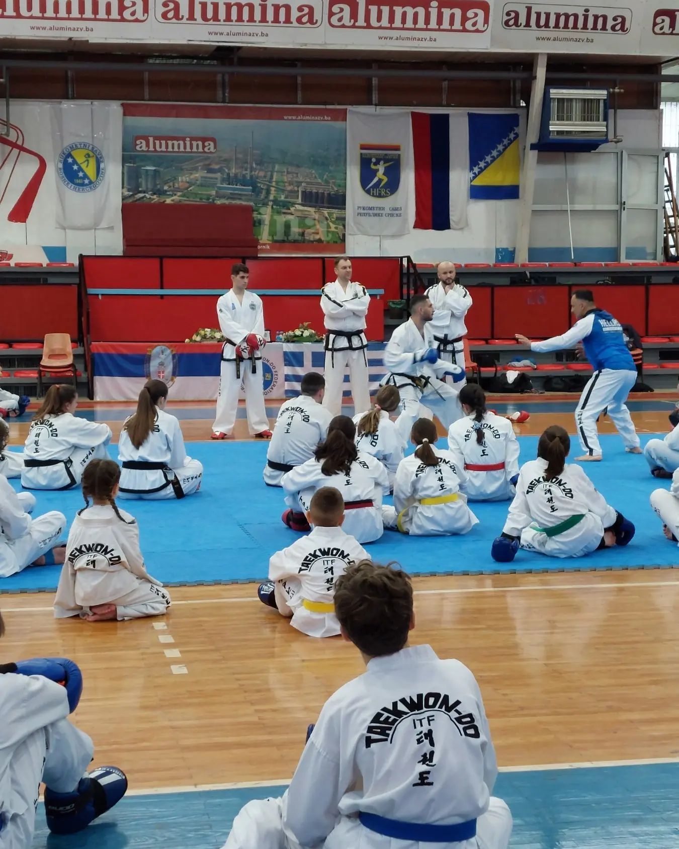 SPARING SEMINAR SA NIKOSOM LEUSISOM